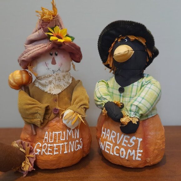 Cute Vintage Fall Crow and Scarecrow Pumpkin Decor Autumn/Harvest/Halloween - Picture 1 of 5
